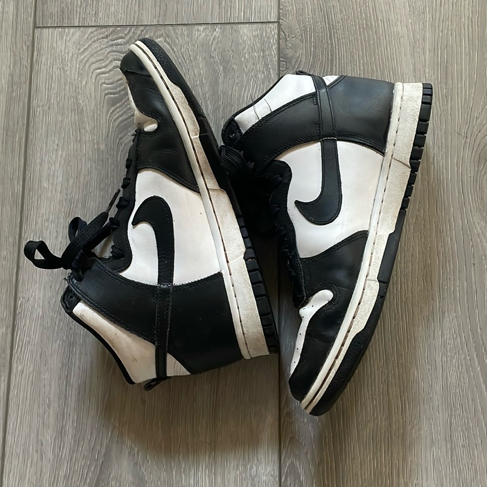 women’s 8.5 jordan dunk highs